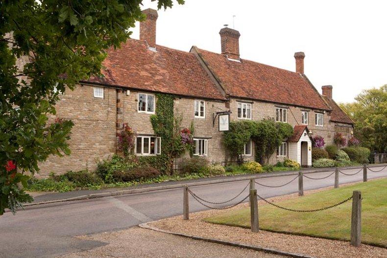 Falcon Hotel Towcester Exteriör bild